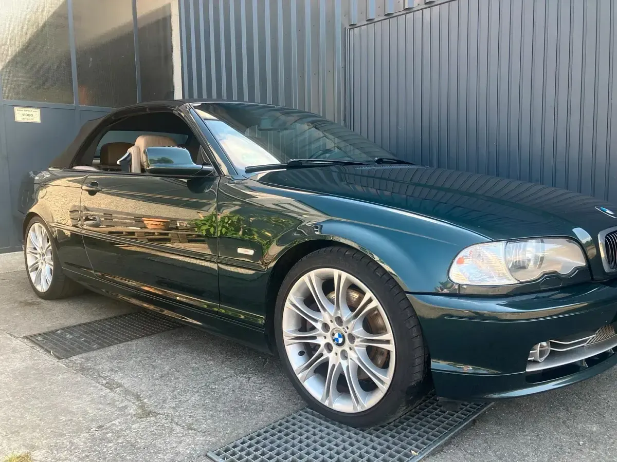Gebraucht BMW 330 Cabriolet 231 PS (169 kW) 2002 Grün Cabrio