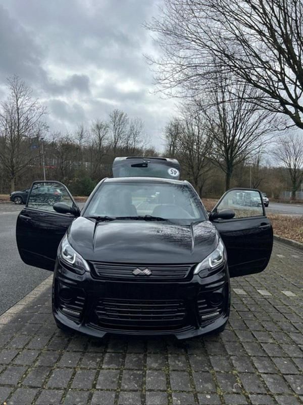 Gebraucht Ligier JS50 2022 Schwarz Kleinwagen
