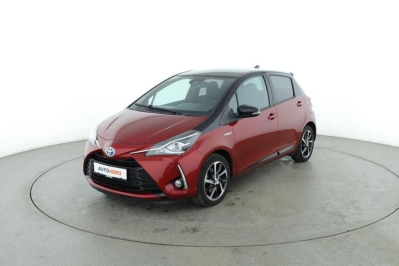 Używany Toyota Yaris Hybrid Style 101 KM (74 kW) 2018 Hatchback