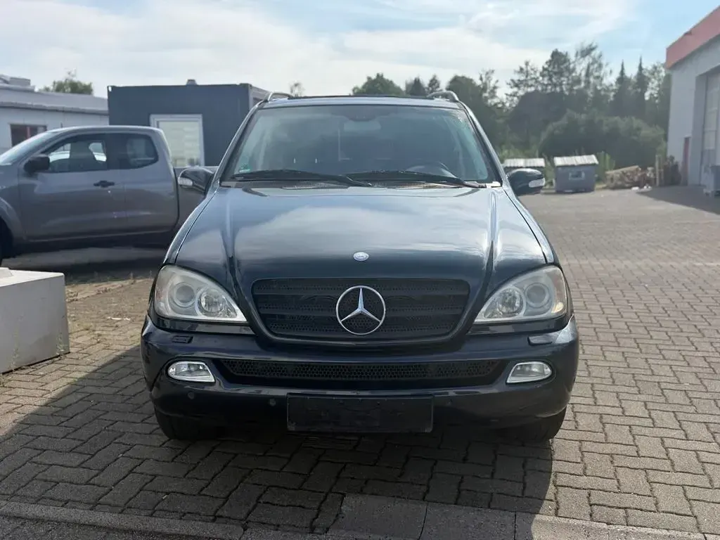 Gebraucht Mercedes ML350 Edition 235 PS (172 kW) 2003 Schwarz SUV