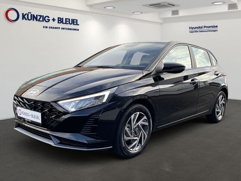 Andere farbe Gebraucht 2022 Hyundai i20 Trend Kleinwagen | 24.968 € - Bild 1/4