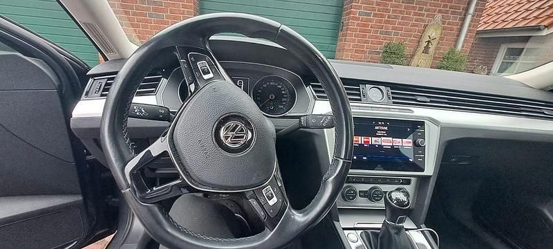 Gebraucht VW Passat Comfortline 150 PS (110 kW) 2018 Grau Kombi