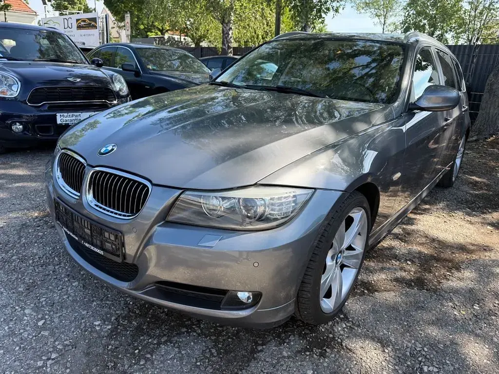 Gebraucht BMW 325 Comfort Edition 204 PS (150 kW) 2011 Grau Kombi