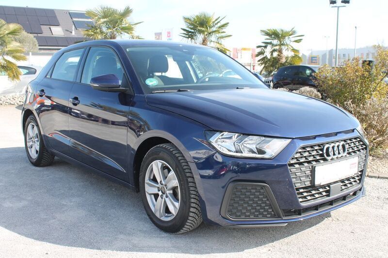 Blau Gebraucht 2023 Audi A1 Kleinwagen | 20.790 € (Superpreis) - Bild 1/4
