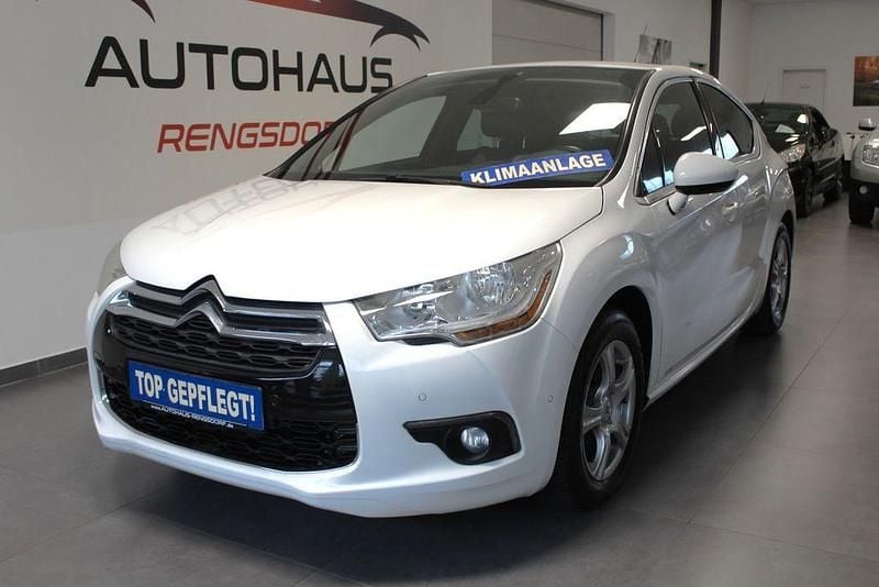 Second-hand Citroën DS4 So Chic 120 CP (88 kW) 2011 Alb Hatchback