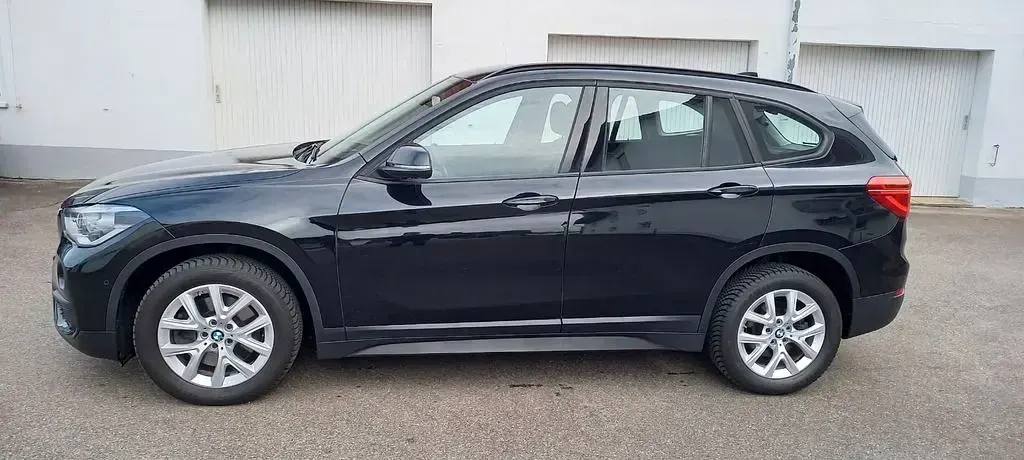 Gebraucht BMW X1 Advantage 190 PS (139 kW) 2017 Schwarz SUV