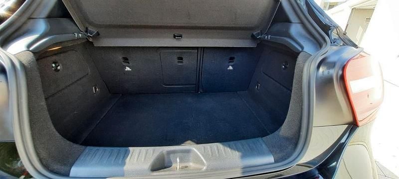 Gebraucht Mercedes A250 Urban 211 PS (155 kW) 2013 Schwarz Limousine