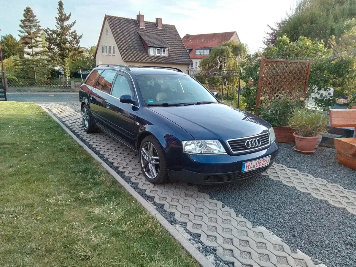 Gebraucht Audi A6 165 PS (121 kW) 2000 Blau Kombi