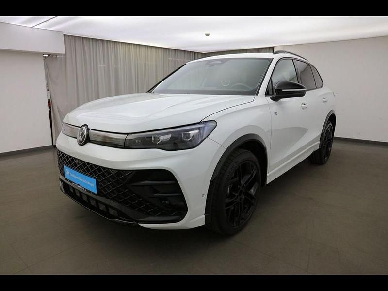 Gebraucht VW Tiguan Style 265 PS (194 kW) 2025 Oryxweiß perleffekt (white), pearl effect SUV