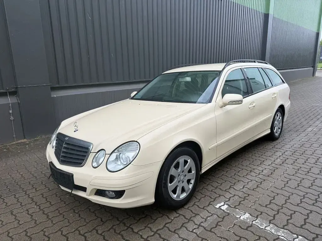 Occasion Mercedes E200 Elegance 136 ch (100 kW) 2009 Berline