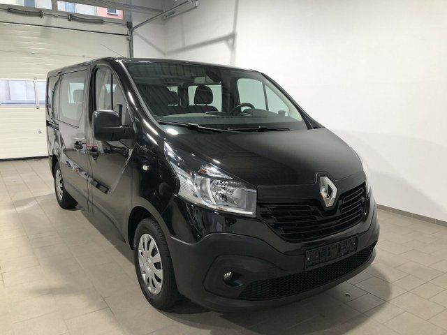 Gebraucht Renault Trafic Expression 146 PS (107 kW) 2017 Midnight schwarz Van / Kleinbus