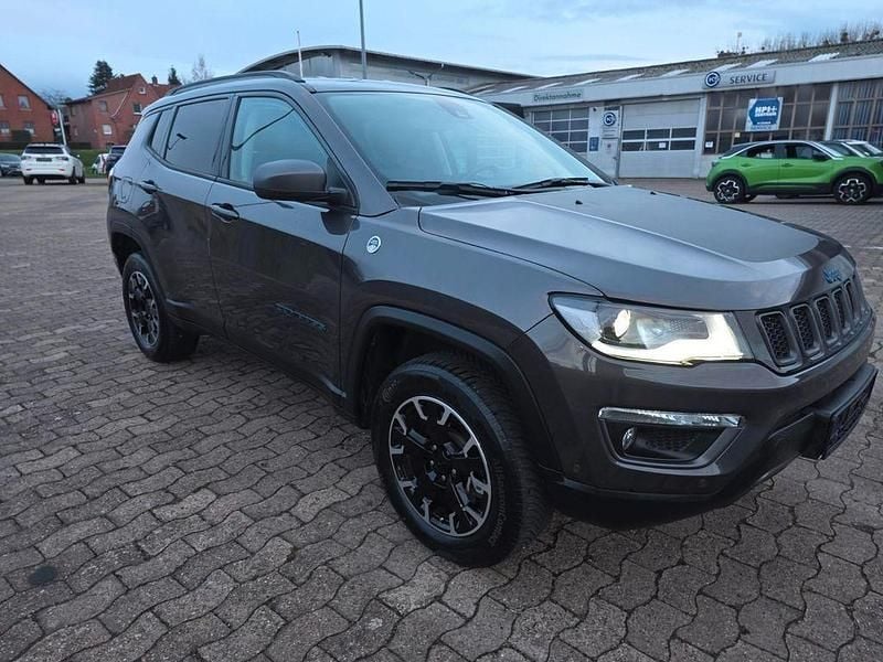 Gebraucht Jeep Compass Trailhawk 241 PS (177 kW) 2021 Granite crystal met. clear coa SUV