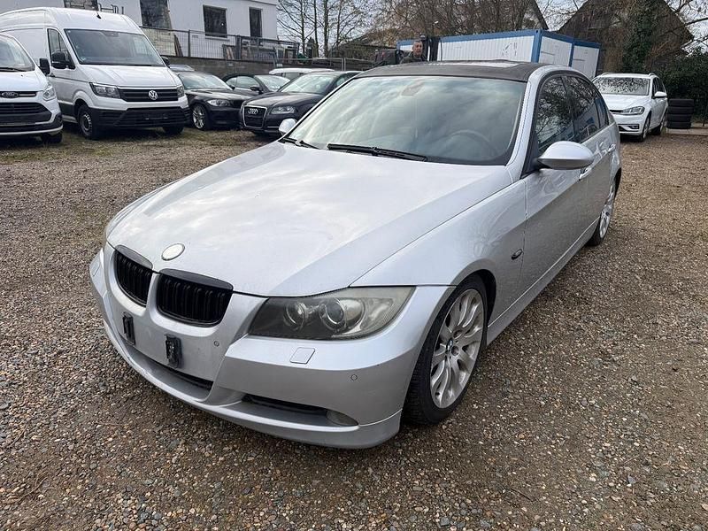 Silber Gebraucht 2005 BMW 320 Performance Limousine | 2.100 € (Superpreis) - Bild 1/4