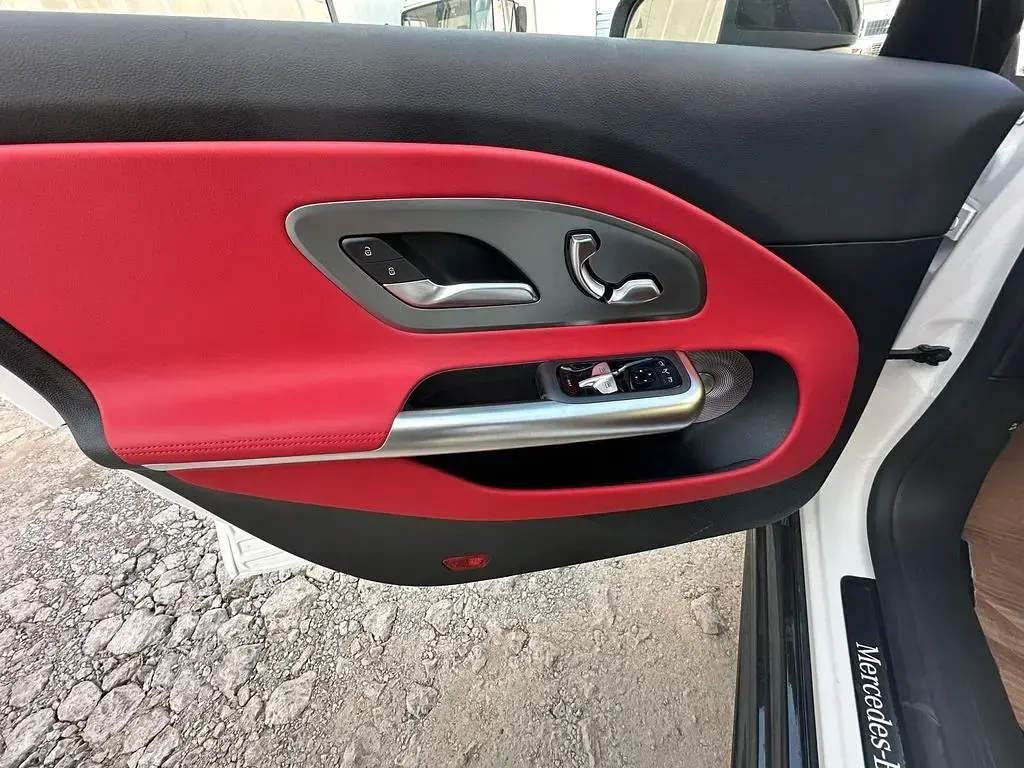 Neu Mercedes CLA200 163 PS (119 kW) 2026 Weiß Limousine