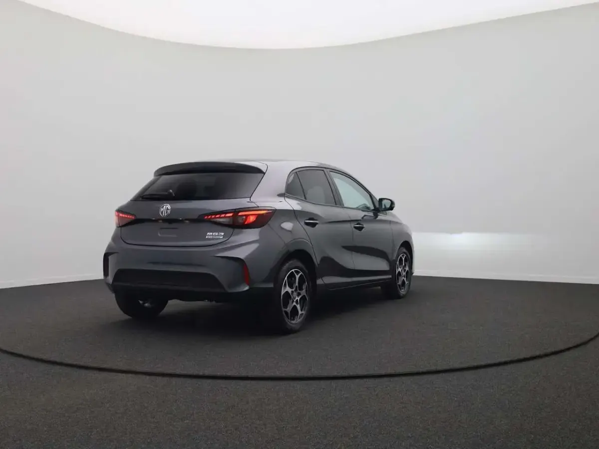 Neu MG MG3 Luxury 194 PS (142 kW) 2026 Andes grey Kleinwagen