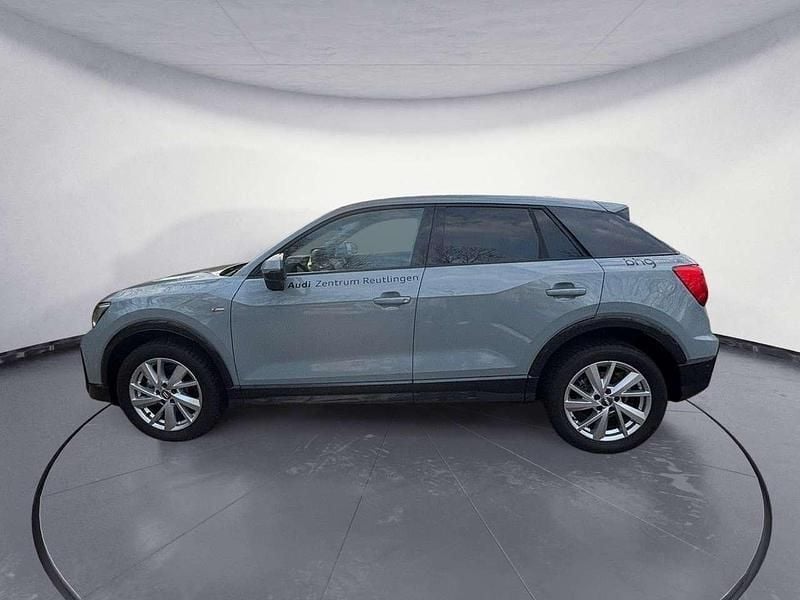 Gebraucht Audi Q2 S-Line 150 PS (110 kW) 2026 Pfeilgrau perleffekt SUV