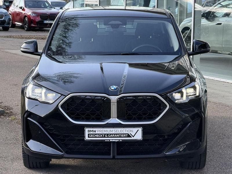 Gebraucht BMW X2 197 PS (144 kW) 2025 Black sapphire SUV