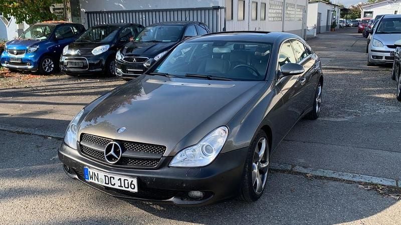 Grau Gebraucht 2007 Mercedes CLS350 Limousine | 5.000 € (Superpreis) - Bild 1/4