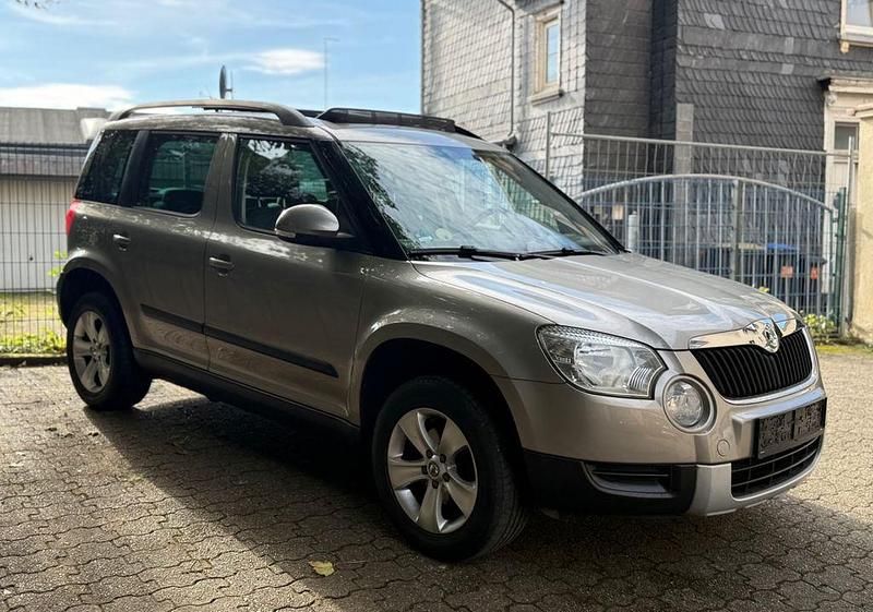 Beige Gebraucht 2012 Skoda Yeti Plus Edition SUV | 8.500 € (Fairer Preis) - Bild 1/4