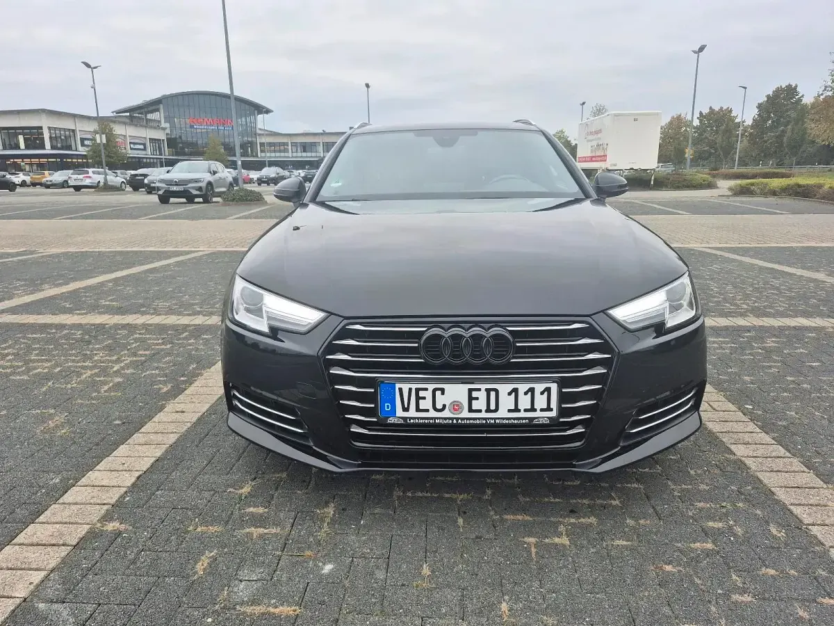 Gebraucht Audi A4 S-Line 190 PS (139 kW) 2018 Schwarz Kombi