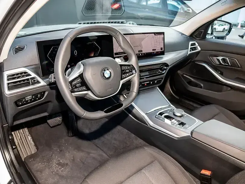 Gebraucht BMW 318 Shadowline 150 PS (110 kW) 2025 Alpinweiss iii Kombi