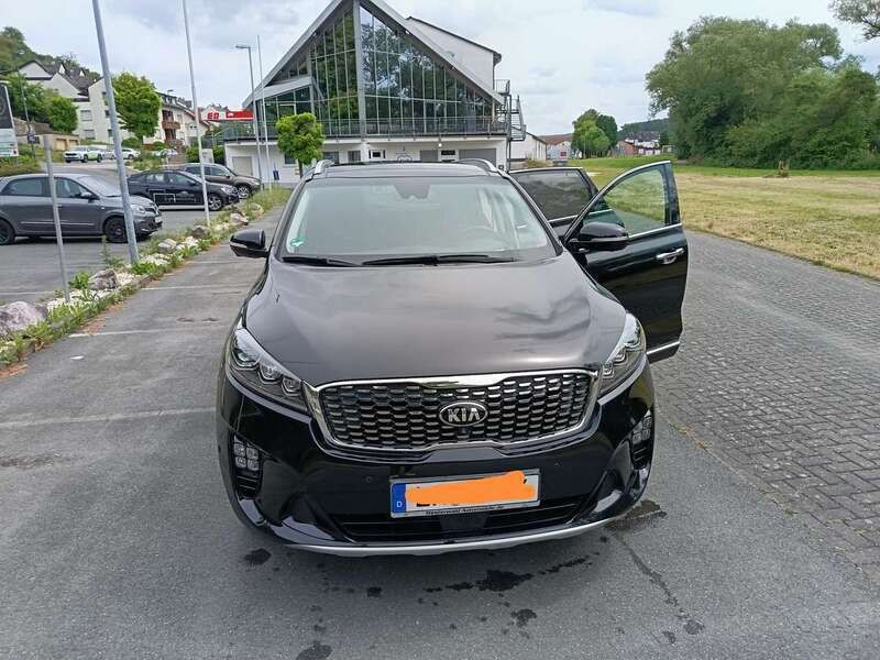 Schwarz Gebraucht 2019 Kia Sorento GT-Line SUV | 29.200 € (Fairer Preis) - Bild 1/4