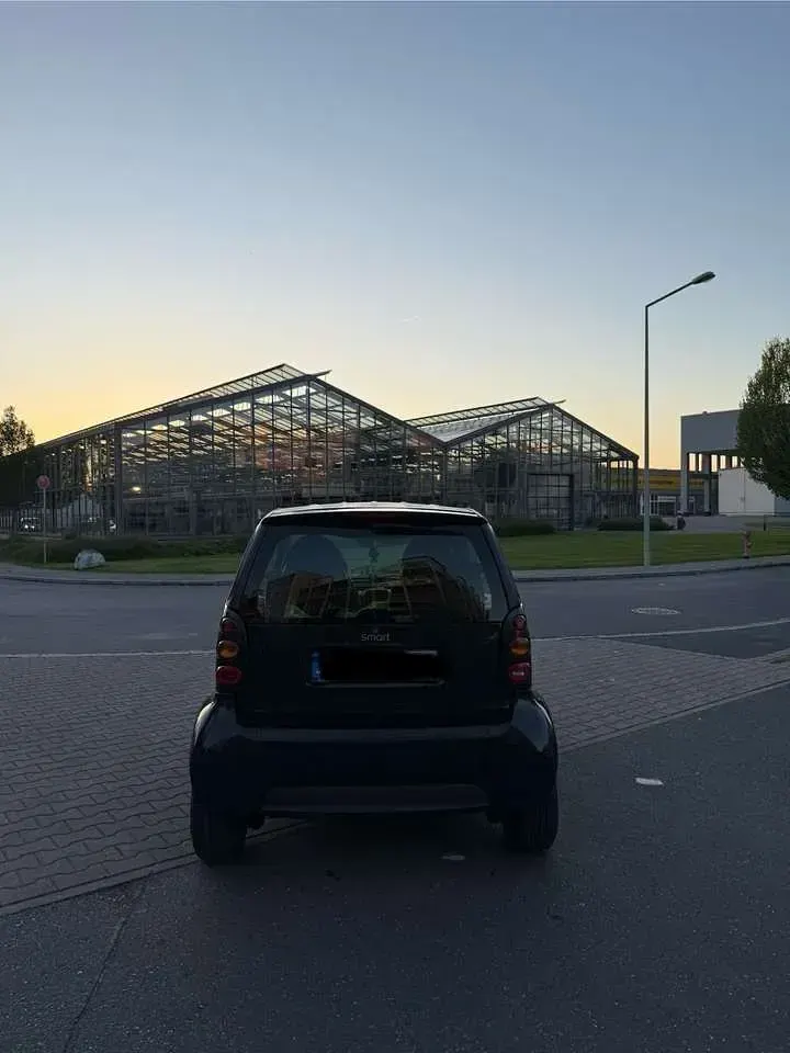 Gebraucht Smart ForTwo Coupé 61 PS (44 kW) 2003 Schwarz Coupé