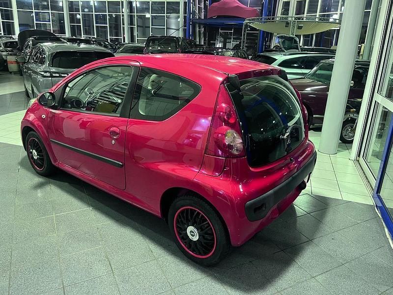 Gebraucht Peugeot 107 68 PS (50 kW) 2008 Rot Kleinwagen