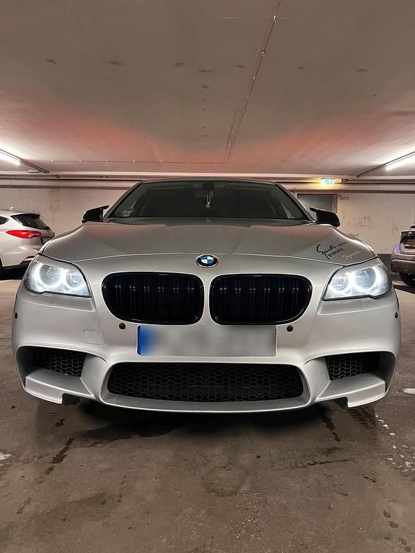 Gebraucht BMW 520 184 PS (135 kW) 2011 Silber Kombi