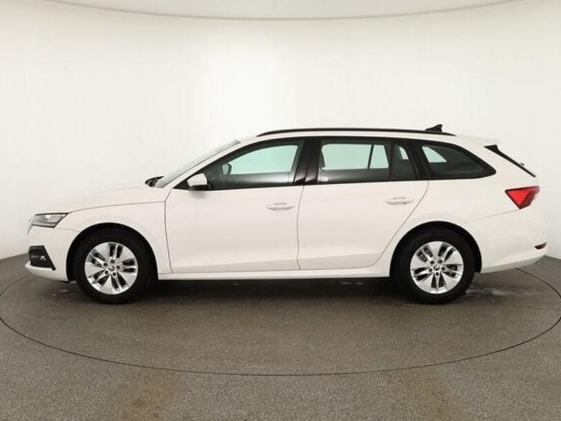 Gebraucht Skoda Octavia Ambition 116 PS (85 kW) 2022 Weiß Kombi