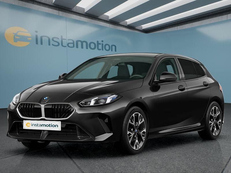 Grau Neu 2025 BMW 116 M Sport Kleinwagen | 35.749 € (Fairer Preis) - Bild 1/4