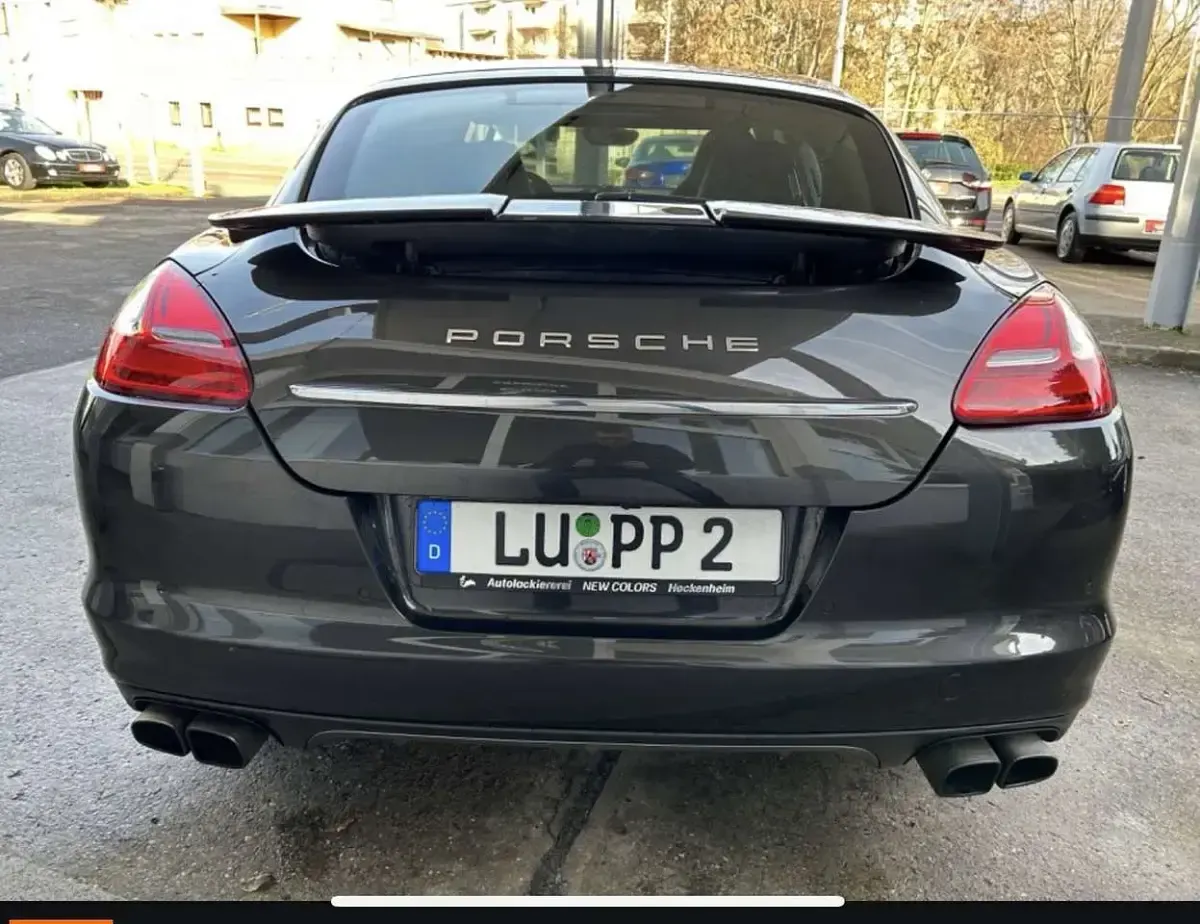 Gebraucht Porsche Panamera Turbo S 551 PS (405 kW) 2011 Schwarz Kleinwagen
