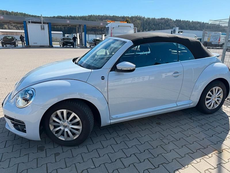Gebraucht VW Beetle Sound 105 PS (77 kW) 2017 Weiß Kleinwagen