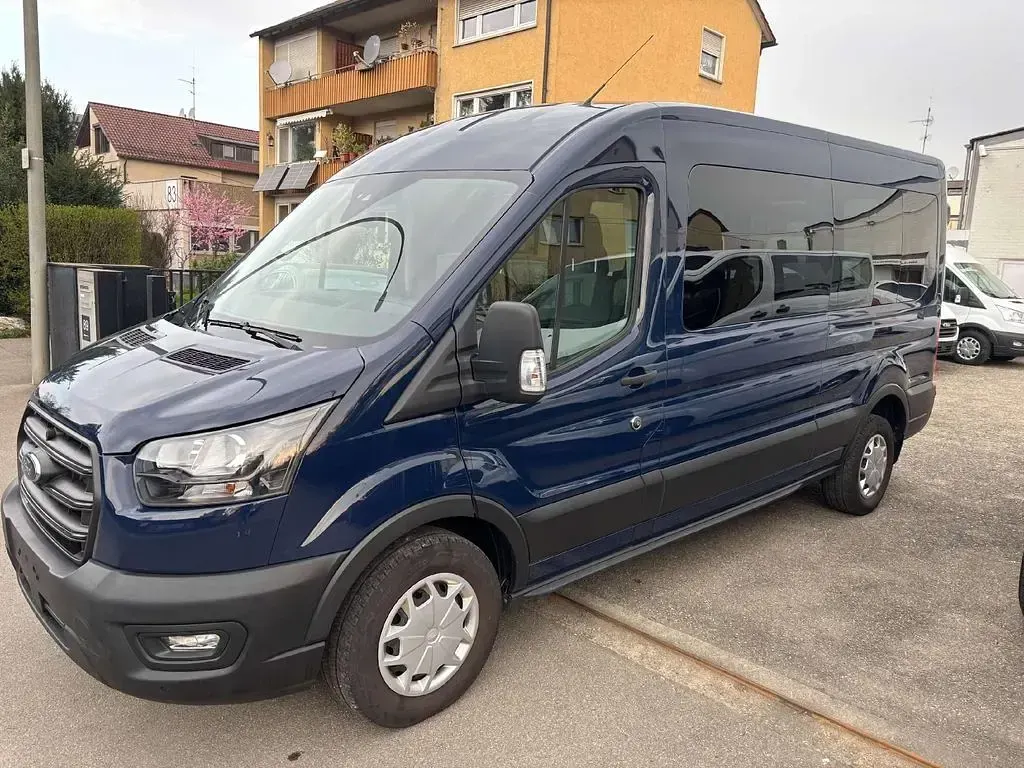Używany Ford Transit 150 KM (110 kW) 2023 Niebieski Minivan
