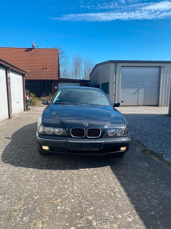 Gebraucht BMW 520 154 PS (113 kW) 1997 Schwarz Limousine