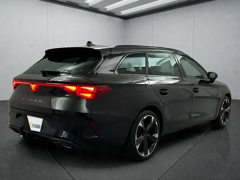 Gebraucht Cupra Leon 150 PS (110 kW) 2025 Schwarz Kombi