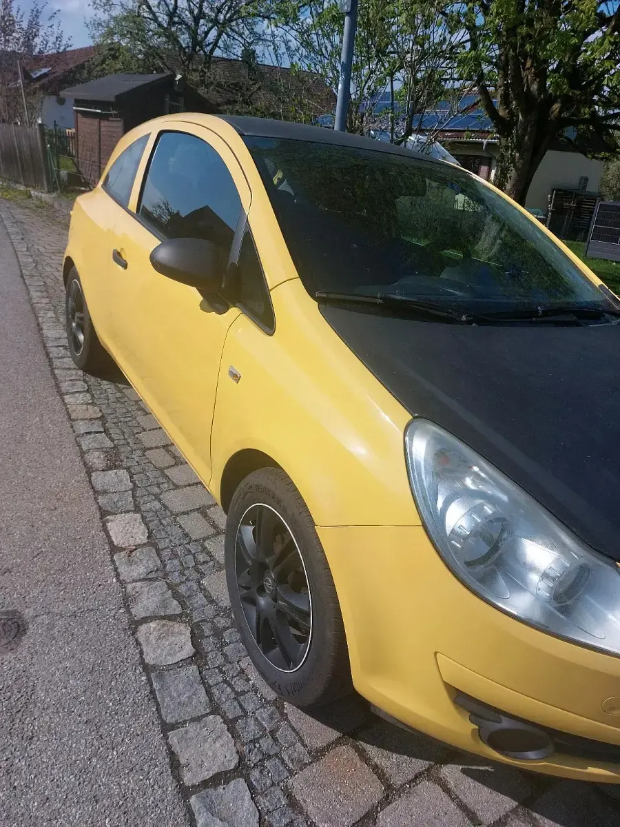 Second-hand Opel Corsa 60 CP (44 kW) 2009 Galben Hatchback