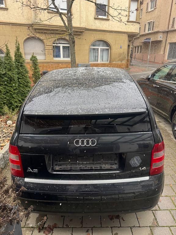 Gebraucht Audi A2 75 PS (55 kW) 2001 Schwarz Kleinwagen