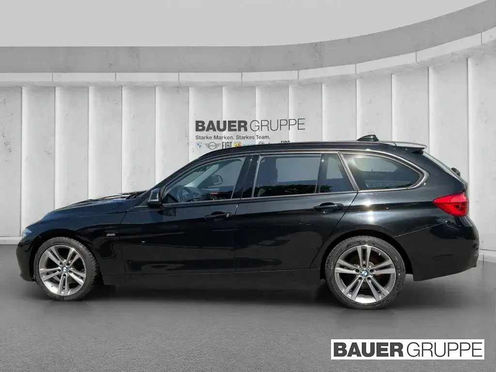 Gebraucht BMW 318 Sport Line 150 PS (110 kW) 2018 Schwarz Kombi