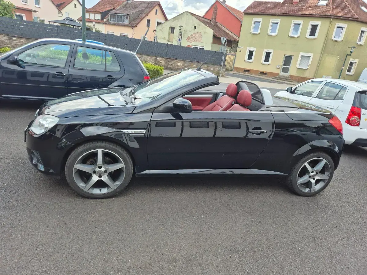 Gebraucht Opel Tigra 122 PS (89 kW) 2009 Schwarz Cabrio