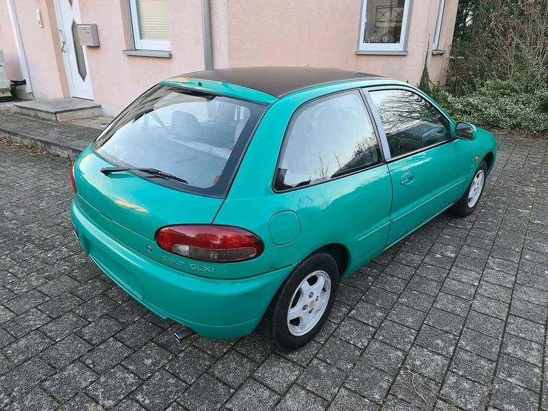 Gebraucht Mitsubishi Colt 75 PS (55 kW) 1995 Grün Kleinwagen
