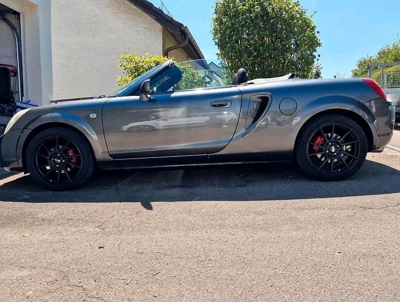 Grau Gebraucht 2003 Toyota MR2 Cabrio | 6.499 € (Fairer Preis) - Bild 1/4