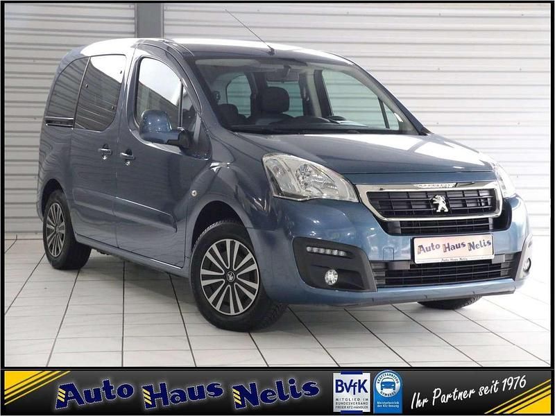 Gebraucht Peugeot Partner Active 99 PS (72 kW) 2018 Blau Van / Kleinbus