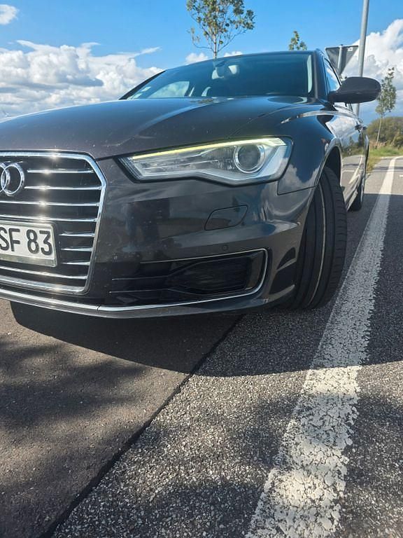 Grau Gebraucht 2015 Audi A6 Kombi | 8.600 € (Fairer Preis) - Bild 1/4