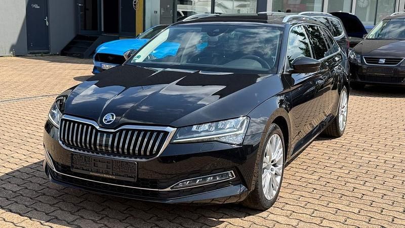 Schwarz Gebraucht 2022 Skoda Superb Style Kombi | 24.999 € (Fairer Preis) - Bild 1/4