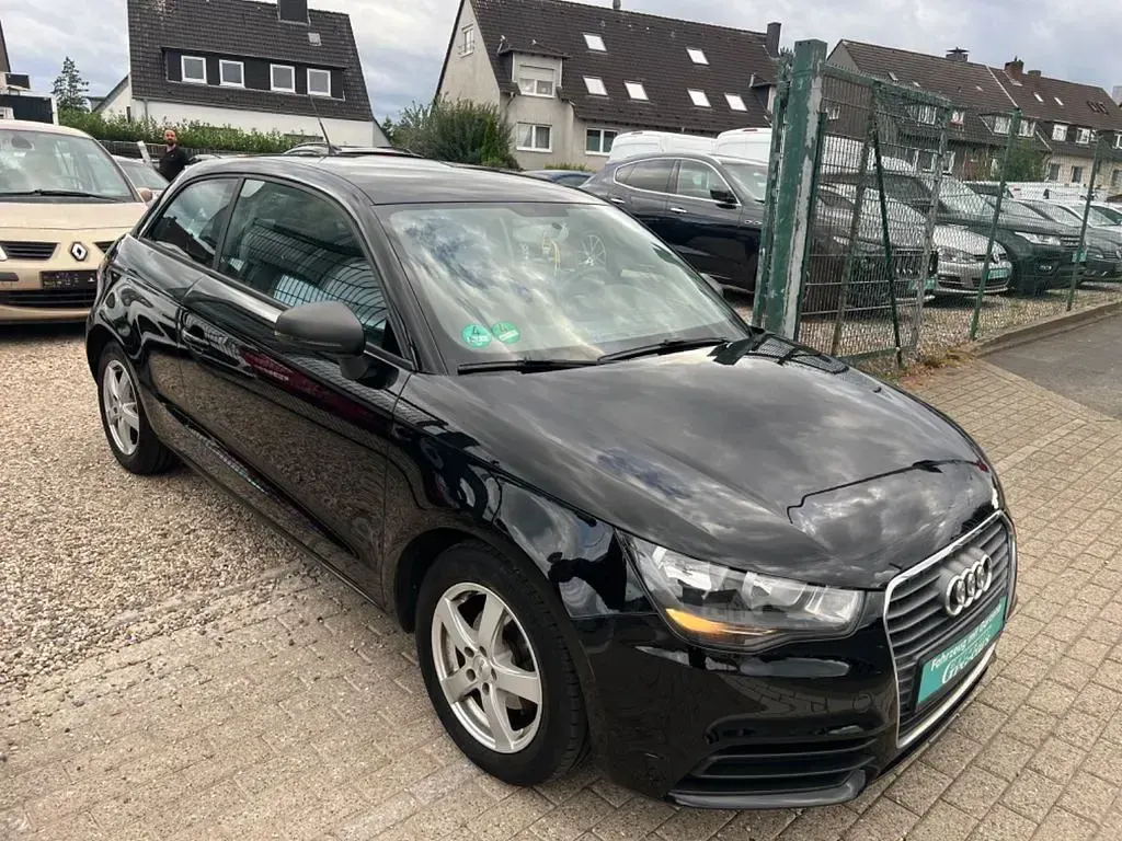 Gebraucht Audi A1 Attraction 86 PS (63 kW) 2011 Schwarz Kleinwagen