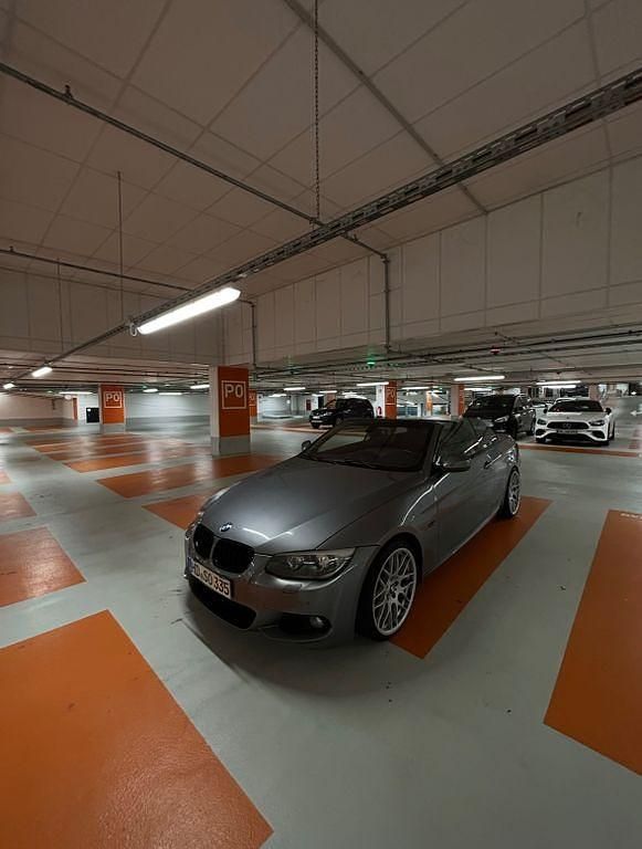 Grau Gebraucht 2010 BMW 335 Cabriolet Competition Edition Cabrio | 22.500 € (Fairer Preis) - Bild 1/4