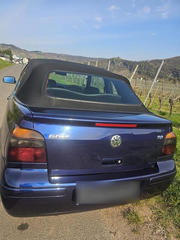 Gebraucht VW Golf Cabriolet 116 PS (85 kW) 2002 Blau Cabrio