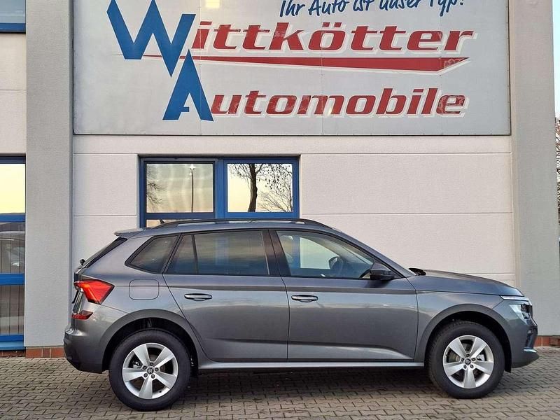 Neu Skoda Kamiq 116 PS (85 kW) 2025 Moonweiss metallic SUV