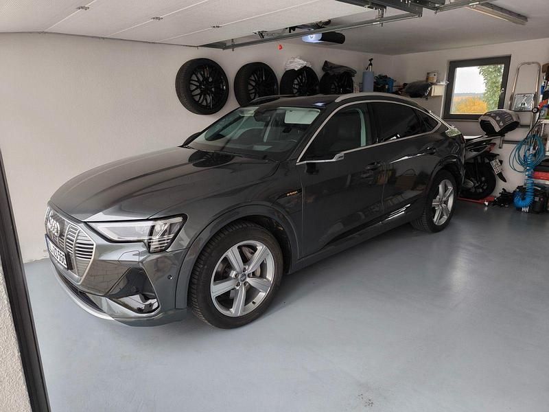 Gebraucht Audi e-tron S-Line 300 kW (408 PS) 2020 Grau SUV